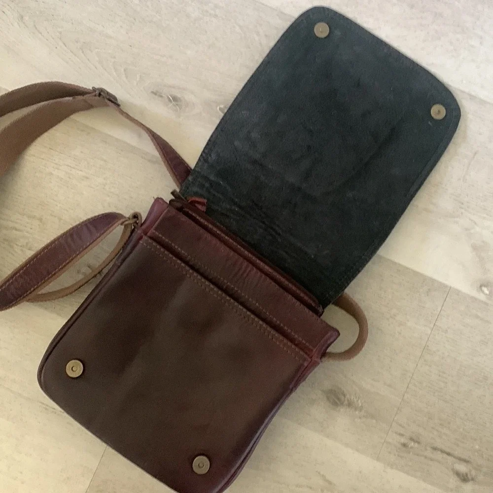 Reginos Dark Brown Leather Crossbody Messenger Bag Adjustable Strap Vintage